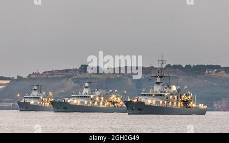 Cobh, Cork, Irland. September 2021. Die Schiffe LÉ William Butler Yeats (P63), LÉ George Bernard Shaw (P64) und LÉ James Joyce (P62) ankern im Hafen in der Nähe von Cobh, Cork, Irland. - Bild; David Creedon Kredit: David Creedon/Alamy Live Nachrichten Stockfoto