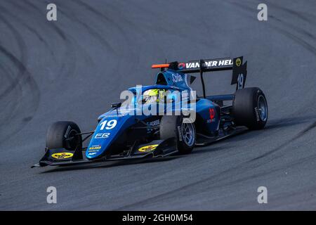 Zandvoort, Niederlande. September 2021. ZANDVOORT, NIEDERLANDE - 4. SEPTEMBER: Tijmen van der Helm von MP Motorsport beim Rennen der Formel 3 auf dem Circuit Zandvoort am 4. September 2021 in Zandvoort, Niederlande. (Foto von Marcel ter Bals/Orange Picics) Credit: Orange Pics BV/Alamy Live News Stockfoto