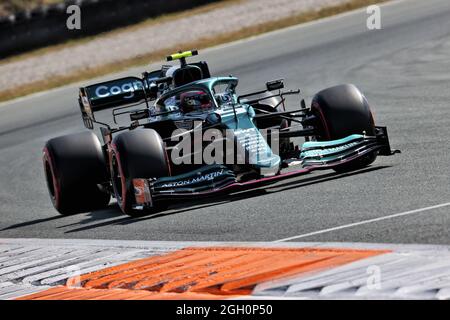 Zandvoort, Niederlande. September 2021. Sebastian Vettel (GER) Aston Martin F1 Team AMR21. 04.09.2021. Formel 1 Weltmeisterschaft, Rd 13, Großer Preis Der Niederlande, Zandvoort, Niederlande, Qualifizierender Tag. Bildnachweis sollte lauten: XPB/Press Association Images. Quelle: XPB Images Ltd/Alamy Live News Stockfoto