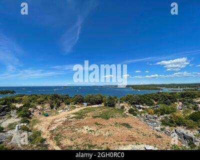 Blick über das Meer an der kroatischen Küste Stockfoto