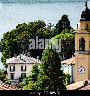 Villa Oleandra am Comer See. Das weiße Haus mit 25 Zimmern im Ort Laglio gehört Schauspieler George Clooney. Er wohnt dort im Sommer in Italien. Stockfoto