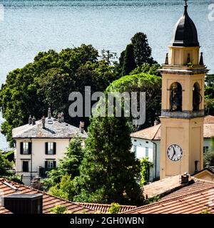 Villa Oleandra am Comer See. Das weiße Haus mit 25 Zimmern im Ort Laglio gehört Schauspieler George Clooney. Er wohnt dort im Sommer in Italien. Stockfoto