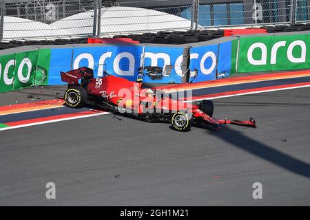 Zandvoort, Niederlande. September 2021. 04.09.2021, Circuit Park Zandvoort, Zandvoort, FORMEL 1 HEINEKEN DUTCH GRAND PRIX 2021, im Bild Unfall von Carlos Sainz Jr. (ESP # 55), Scuderia Ferrari Mission winnow Credit: dpa/Alamy Live News Stockfoto