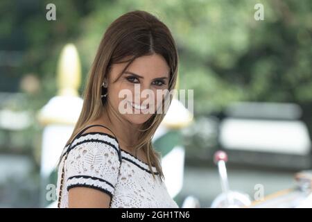 Venedig, Italien. September 2021. Penelope Cruz, der am 04. September 2021 im Excelsior Hotel im Rahmen der 78. Internationalen Filmfestspiele von Venedig in Venedig, Italien, eintrifft. Foto von Aurore Marechal/ABACAPRESS.COM Quelle: Abaca Press/Alamy Live News Stockfoto