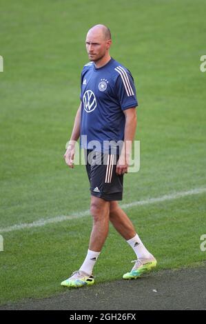 Stuttgart, Deutschland. September 2021. Fußball: Nationalmannschaft, Abschlusstraining vor der WM-Qualifikation gegen Armenien. Deutscher Benedikt Höwedes. Quelle: Tom Weller/dpa/Alamy Live News Stockfoto