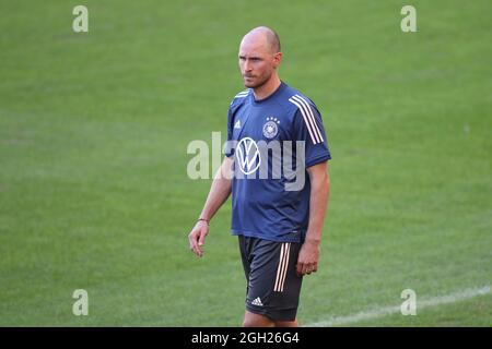 Stuttgart, Deutschland. September 2021. Fußball: Nationalmannschaft, Abschlusstraining vor der WM-Qualifikation gegen Armenien. Deutscher Benedikt Höwedes. Quelle: Tom Weller/dpa/Alamy Live News Stockfoto