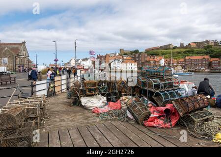 Hummer- und Krabbenköpfe am Harbourside, Whitby, North Yorkshire Stockfoto