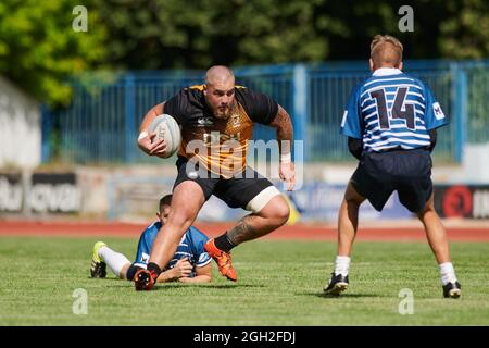 KHARKIV, UKRAINE - 4. SEPTEMBER 2021: Das Rugby-Spiel der ukrainischen Meisterschaft RC Olymp gegen Polytechnic Stockfoto