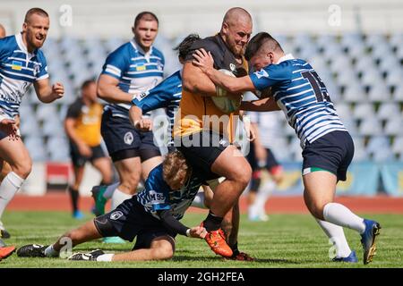 KHARKIV, UKRAINE - 4. SEPTEMBER 2021: Das Rugby-Spiel der ukrainischen Meisterschaft RC Olymp gegen Polytechnic Stockfoto