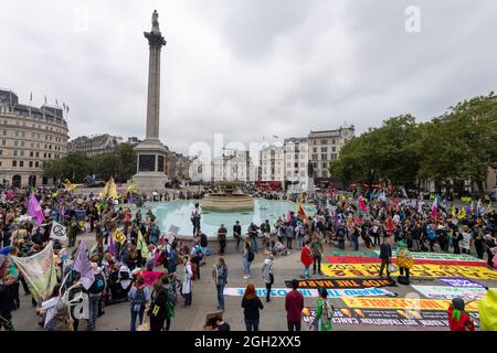 04. September 2021. London, Großbritannien. Demonstranten nehmen an der Demonstration „The Impossible Rebellion“ des Extinction Rebellion auf dem Trafalgar Square Teil. Foto von Ray Tang. Stockfoto