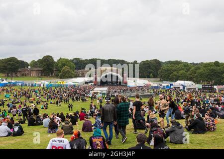 Leeds, Großbritannien, 4. September 2021, Slamdunk Festival Massen im Temple Newsam Park in Leeds wurden strenge Kontrollen durchgeführt, um die Sicherheit der 1000 Besucher des Festivals zu ermöglichen, was bedeutet, dass Masken nicht erforderlich waren.Quelle: Paul Smith/Alamy Live News Stockfoto