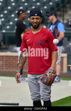 Denver CO, USA. September 2021. Atlanta Left Fielder Eddie Rosario (8) während des Vorspiels mit Atlanta Braves und Colorado Rockies im Coors Field in Denver Co. David Seelig/Cal Sport Medi. Kredit: csm/Alamy Live Nachrichten Stockfoto