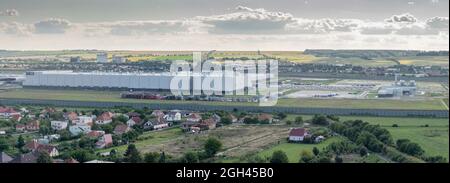 Nitra, Slowakei - 2. September 2021 : Jaguar Land Rover Produktionswerk in Nitra, Slowakei. Stockfoto