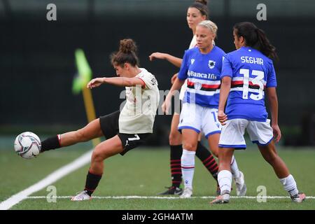 Riccardo Garrone Stadium, Bogliasco (GE), Italien, 04. September 2021, Valentina Bergamaschi (Mailand), Emelie Helmvall (Sampdoria), Sabah Seghir (Sampdor Stockfoto