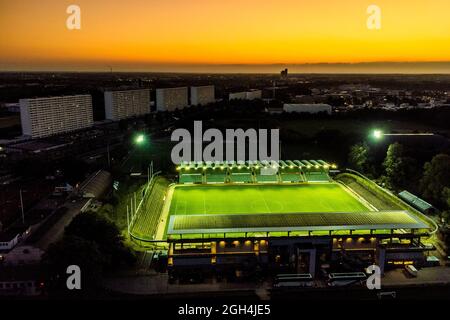 Gladsaxe, Dänemark. September 2021. Gladsaxe Stadium gesehen nach dem internationalen unter 21 Freundschaftsspiel zwischen Dänemark und Griechenland in Gladsaxe. (Foto: Gonzales Photo - Robert Hendel). Stockfoto