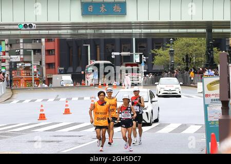 Tokio, Japan. September 2021. Tokio 2020, Paralympischer Marathon, Rennen im Stadtzentrum. Athleten aus Japan (JPN). Der 13. Und letzte Tag der Paralympics. Am 5. September 2021 in Tokio, Japan. (Foto von Kazuki Oishi/Sipa USA) Quelle: SIPA USA/Alamy Live News Stockfoto