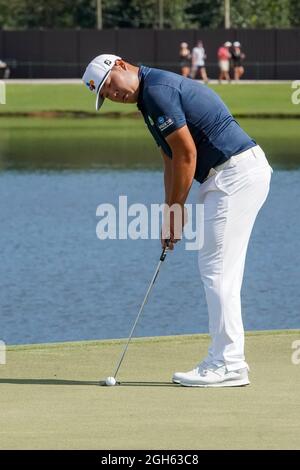 Atlanta, Georgia, USA. September 2021. Sungjae im putts der 15. Grün während der dritten Runde der Tour Championship 2021 im East Lake Golf Club. (Bild: © Debby Wong/ZUMA Press Wire) Stockfoto