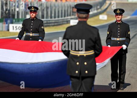 Zandvoort, Niederlande. September 2021. Grid-Atmosphäre. Großer Preis der Niederlande, Sonntag, 5. September 2021. Zandvoort, Niederlande. Quelle: James Moy/Alamy Live News Stockfoto