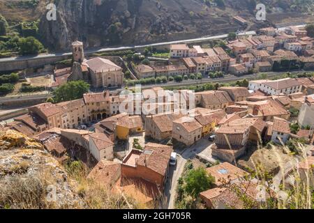 Panoramablick auf das Dorf Pancorbo in der Provinz Burgos, Spanien Stockfoto