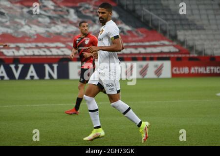 Curitiba, Brasilien. September 2021. Santiago beim Athletico x Sport-Spiel für das Campeonato Brasileiro Série A, das in der Estádio Arena da Baixada in Curitiba, PR, ausgetragen wird. Kredit: Carlos Pereyra/FotoArena/Alamy Live Nachrichten Stockfoto