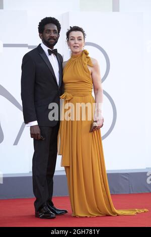 Rhashan Stone und Olivia Williams nehmen am 05. September 2021 am Kineo Prize Red Carpet im Rahmen des 78. Internationalen Filmfestivals in Venedig, Italien, Teil. Foto von Paolo Cotello/imageSPACE/MediaPunch Stockfoto