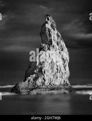 Die Küstenstadt Bandon liegt auf der Südwestseite des Bundesstaates Oregon. Der malerische Strand von Bandon ist eine sehr beliebte Touristenattraktion. Stockfoto
