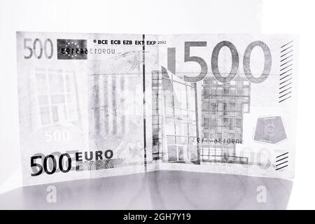 500 Euro in offiziellen Banknoten. Keine Personen Stockfoto