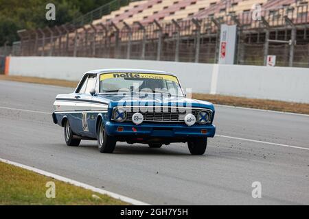 VAN GAMMEREN, Henk und VAN GAMMEREN, Thijs mit Ford Falcon Sprint Futura während des NKHTGT Historic Racing Barcelona Race auf dem Circuit de Catalunya. Stockfoto