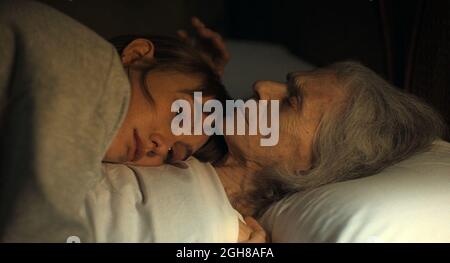 ALMUDENA AMOR und VERA VALDEZ in LA ABUELA (2021), Regie: PACO PLAZA. Bild: Apache Films / Atresmedia Cine / Album Stockfoto