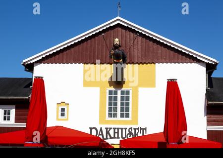 Skagen ist eine Hafenstadt, die am weitesten nördlich in Dänemark liegt. An der Nordspitze von Jütland 'Grenen' treffen sich Nordsee und Kattegat (Ostsee). Das Schlepptau Stockfoto