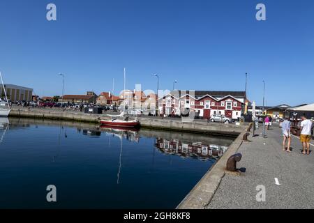 Skagen ist eine Hafenstadt, die am weitesten nördlich in Dänemark liegt. An der Nordspitze von Jütland 'Grenen' treffen sich Nordsee und Kattegat (Ostsee). Das Schlepptau Stockfoto