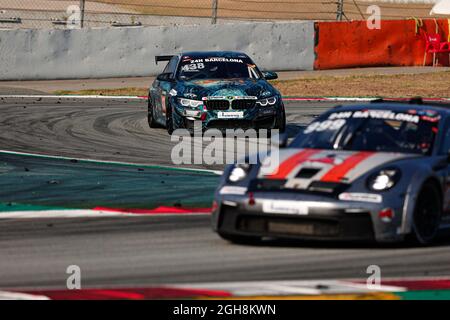 Fahrer: Samantha Tan, Chandler Hull, Jon Miller und Nick Wittmer von ST Racing mit BMW M4 GT4 beim HANKOOK 24H BARCELONA 2021 Rennen auf dem Circuit de Catalunya. Stockfoto