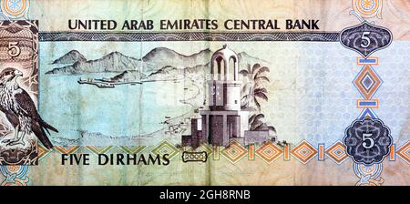 5 fünf Emirates Dirhams Banknote der Vereinigten Arabischen Emirate, Währung der Vereinigten Arabischen Emirate, ausgestellt 1982 mit Imam Salem Al Mutawa Moschee oder Al Jamaa Moschee in S Stockfoto