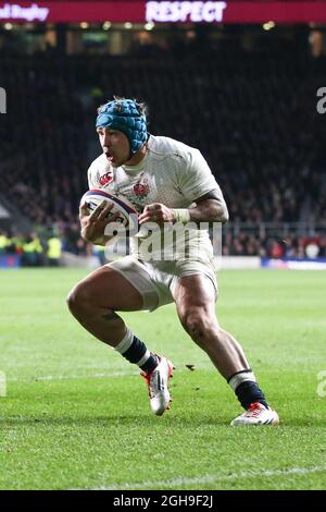 Der englische Jack Nowell Jack Nowell in Aktion während der RBS 6 Nations zwischen England und Schottland am 14032015 im Twickenham Stadium, London. Pic Charlie Forgham-Bailey Stockfoto