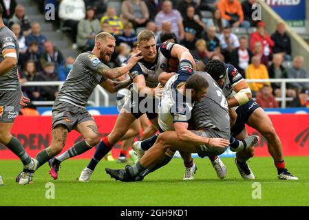 Dacia Magic Weekend September 2021, Super League Rugby, Catalans Dragons, Kampf gegen St. Helens, St James Park Stadion, Newcastle. VEREINIGTES KÖNIGREICH Stockfoto