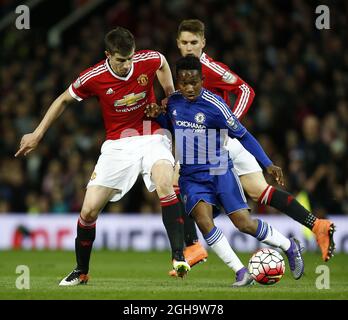 Patrick McNair von manchester Utd tusles mit Joismar Quintero von Chelsea während des Spiels der Barclays U21 Premier League im Old Trafford Stadium. Bildnachweis sollte lauten: Simon Bellis/Sportimage via PA Images Stockfoto