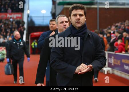 Mauricio Pochettino, Manager von Tottenham beim Spiel der Barclays Premier League im Britannia Stadium. Bildnachweis sollte lauten: Philip Oldham/Sportimage via PA Images Stockfoto