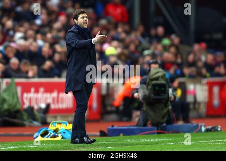 Mauricio Pochettino, Manager von Tottenham beim Spiel der Barclays Premier League im Britannia Stadium. Bildnachweis sollte lauten: Philip Oldham/Sportimage via PA Images Stockfoto