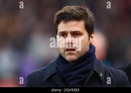 Mauricio Pochettino, Manager von Tottenham beim Spiel der Barclays Premier League im Britannia Stadium. Bildnachweis sollte lauten: Philip Oldham/Sportimage via PA Images Stockfoto