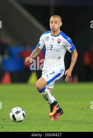 Der slowakische Vladimir Weiss in Aktion während des Spiels der UEFA-Europameisterschaft 2016 im Stade Pierre-Mauroy, Paris. Bilddatum 15. Juni 2016 Pic David Klein/Sportimage via PA Images Stockfoto