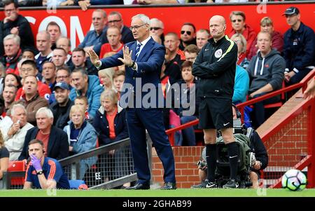 Claudio Ranieri, Leicester City Manager, zeigt sich während des Spiels der Premier League im Old Trafford Stadium in Manchester. Bilddatum: 24. September 2016. PIC Sportimage über PA-Bilder Stockfoto