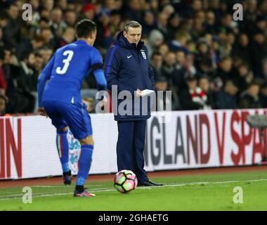 Die Engländerin Aidy Boothroyd schaut während des Freundschaftsspiel unter 21 Jahren im St. Mary's Stadium, Southampton, auf. Bilddatum 10. November 2016 Pic David Klein/Sportimage via PA Images Stockfoto