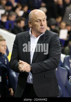 HullÕs Mike Phelan schaut während des Premier League-Spiels im White Hart Lane Stadium, London, auf. Bilddatum 14. Dezember 2016 Pic David Klein/Sportimage via PA Images Stockfoto