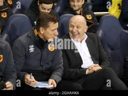 HullÕs Mike Phelan schaut während des Premier League-Spiels im White Hart Lane Stadium, London, auf. Bilddatum 14. Dezember 2016 Pic David Klein/Sportimage via PA Images Stockfoto