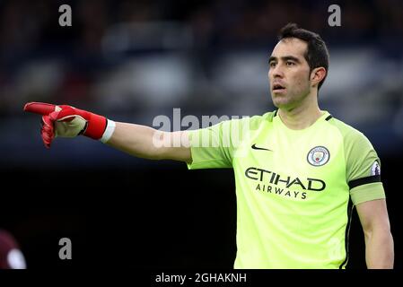 Claudio Bravo von Manchester City während des Spiels der englischen Premier League im Goodison Park Stadium, Liverpool Bilddatum: 15. Januar 2017. PIC Simon Bellis/Sportimage über PA Images Stockfoto