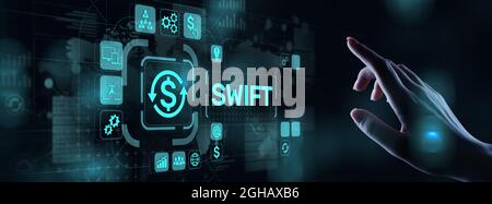 SWIFT international payment system Financial Technology Banking und Überweisung Konzept auf virtuellen Bildschirm Stockfoto