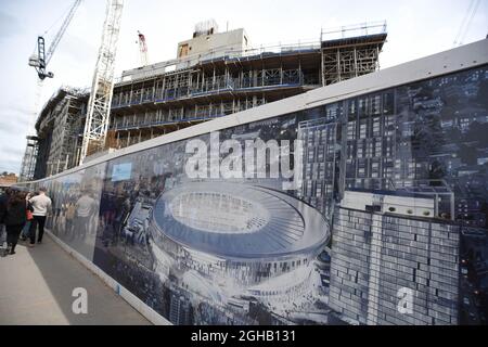 Während des Spiels der englischen Premier League im White Hart Lane Stadium in London werden die Bauarbeiten an der White Hart Lane fortgesetzt. Bilddatum: 15. April 2017.Pic Kredit sollte lauten: Chris Dean/Sportimage via PA Images Stockfoto