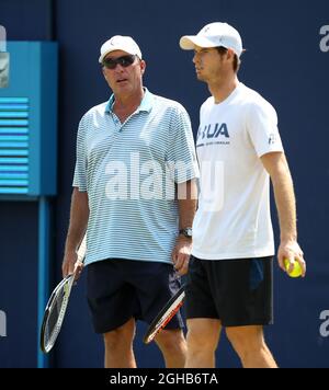 Andy Murray mit Ivan Lendl im Training während der Aegon Championships im Queen's Club, London. Bild Datum 19. Juni 2017. Bildnachweis sollte lauten: David Klein/Sportimage via PA Images Stockfoto