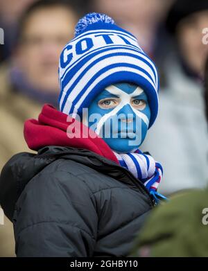Fans im Stadion während des Spiels der Six Nations Championship im BT Murrayfield Stadium, Edinburgh. Bild Datum 11. Februar 2018. Bildnachweis sollte lauten: Craig Watson/Sportimage via PA Images Stockfoto