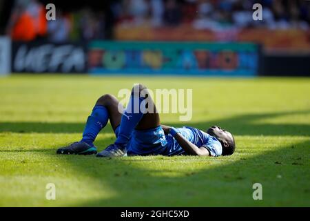 Paolo Guzzi Iweru Lot Italien liegt auf dem Spielfeld während des Gruppenbühnentauschs im Bank's Stadium, Walsall, niedergeschlagen. Bild Datum 7. Mai 2018. Bildnachweis sollte lauten: Malcolm Couzens/Sportimage via PA Images Stockfoto